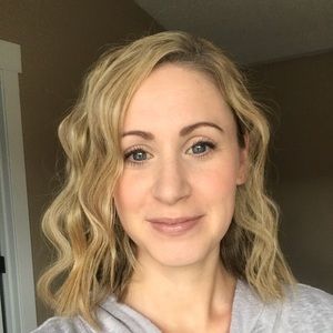 Meet your Posher, Annie